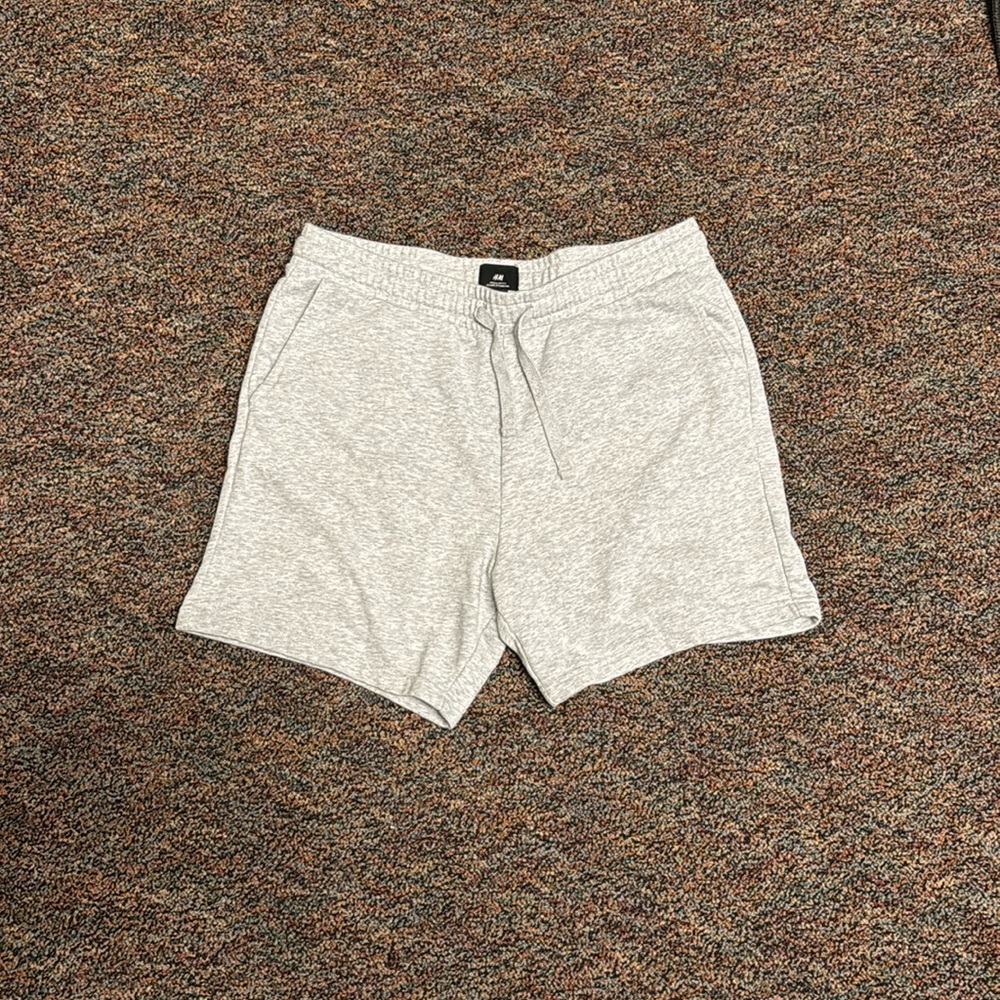 H and M men’s shorts size medium